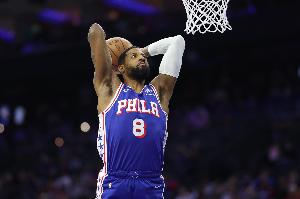 季后椒要来了？保罗·乔治半场8中4贡献11分4助 正负值+7