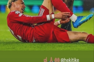 法国队队友+前巴黎队友！姆巴佩社媒祝福埃基蒂克平安无事