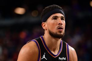 葬送胜利！太阳今天罚丢了9个球最终惜败4分 布克一个人就丢5个