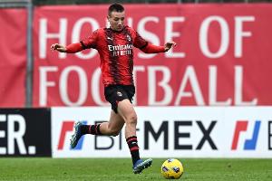 莱切官方：卡马达在米兰完成右肩伤病康复，将于4月21日复出