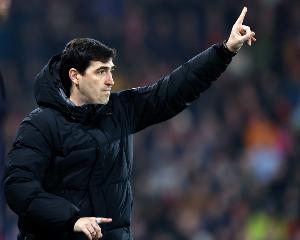 太阳报：曼联可能会向伊劳拉发出报价，水晶宫加入争夺