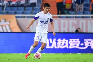 津媒：津门虎客战玉昆难度不小，黄嘉辉停赛球队继续面临人员危机