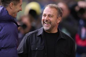 每体：巴萨自上赛季在欧冠丢44球居全欧之首，球队需要补强后卫