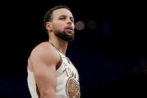 小卡：勇士有冠军血统 库里是最伟大球员之一能与其对阵很荣幸