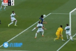 万军取首！冈萨雷斯神级1v5一条龙，底线救球挑过门将头球破门