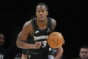 解说：引进道苏姆可以说是森林狼在本赛季做得最最正确的决定