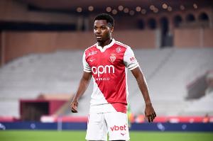 父亲谈法蒂未来：希望他留在摩纳哥，但现在还不知道