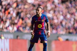 拉菲尼亚回忆童年：很多朋友死于犯罪和毒品，他们球踢得比我还好