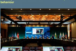 世界杯新规！官方：球员争执中捂嘴、擅自离场抗议均可被出示红牌