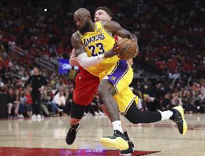 巴克利：对湖人来说今天比赛非赢不可 若失败他们G6也赢不了！