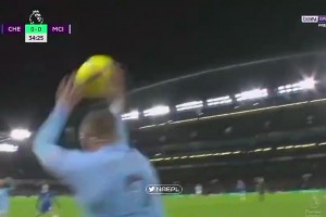 看一次笑一次！B席：沃克！你是不是想砸死我？