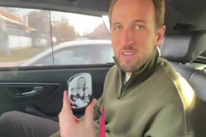 顾家好男人！来看凯恩比赛日的背包里都会带些什么！