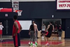 霍福德赛后猛夸追梦：他的防守太不可思议了，对他佩服得五体投地