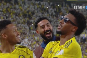 科曼禁区内凌空爆射破门！利雅得胜利2-0领先吉达国民！