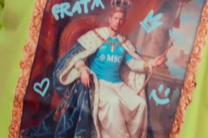 搞笑系列？那不勒斯球员们奇装异服写真！